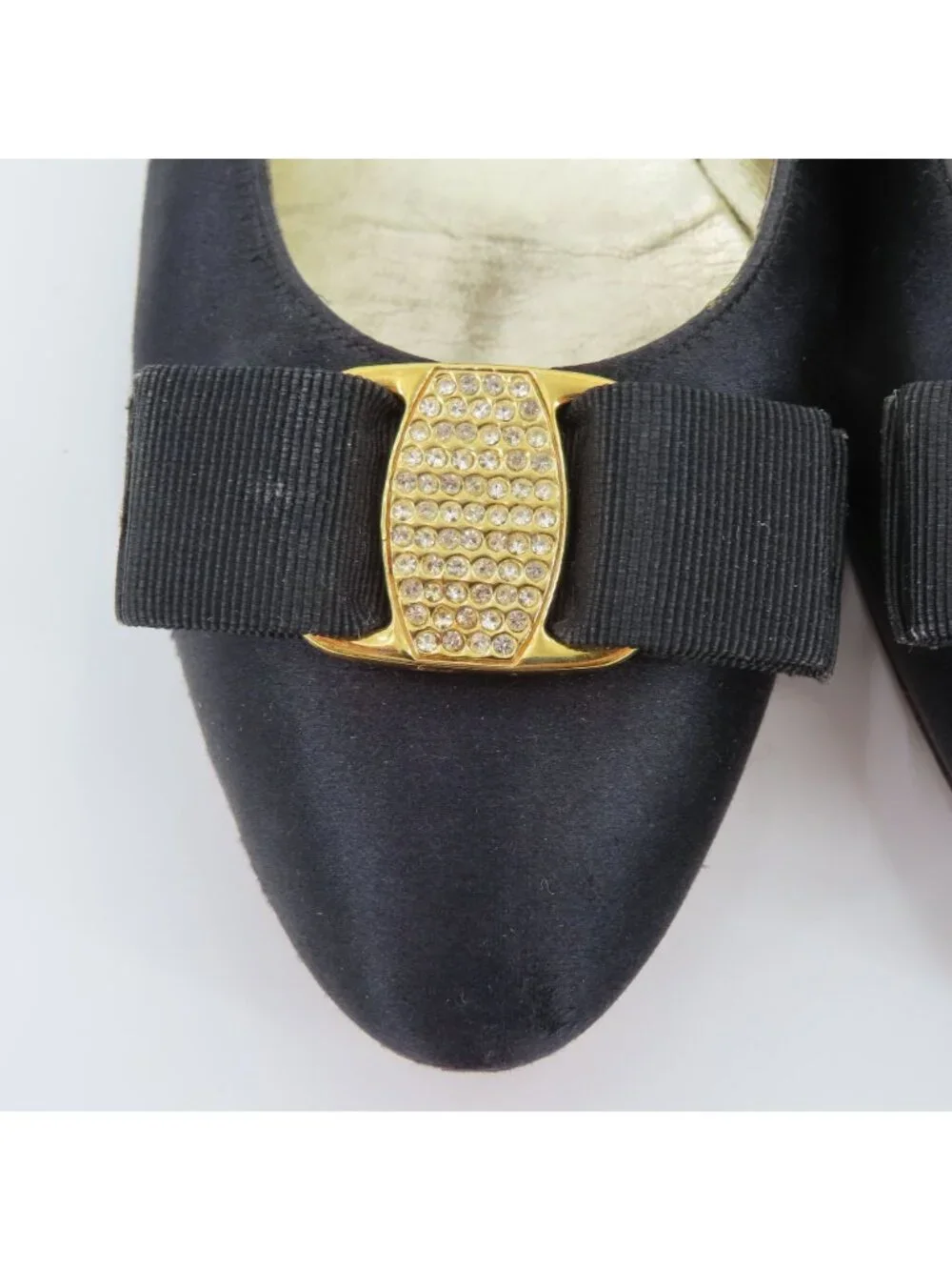 Salvatore Ferragamo Womens 8 AA Vara Gold Rhinestone Black Satin Bow Heels Shoes